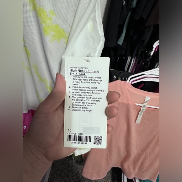 Lululemon - Picture 2 of 3